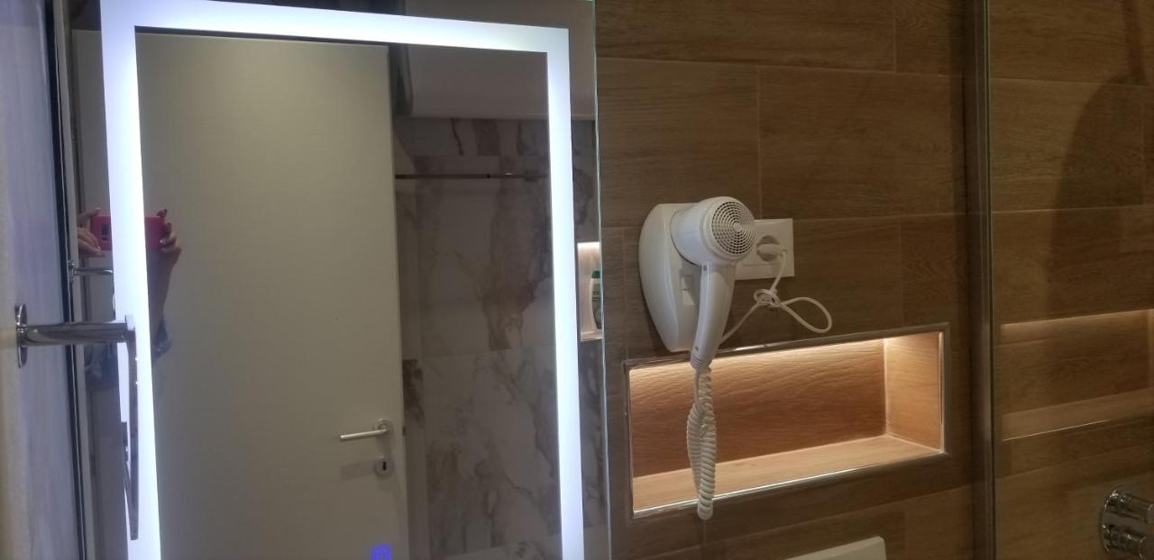2A Near Blloku Area Apartment 티라나 외부 사진